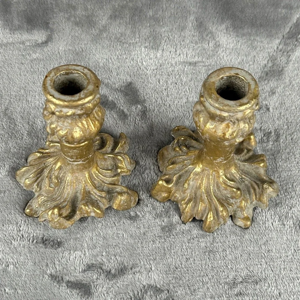 Vintage Gold Gilt Ornate Acanthus Leaf Candlestick Holders Pair 4.5